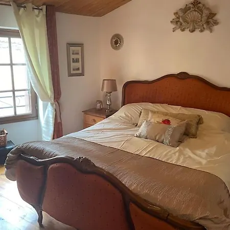 Maison De Village En Pierre Holiday home *