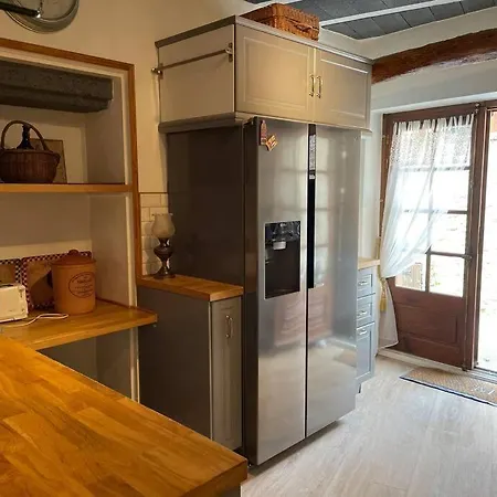 Holiday home Maison De Village En Pierre Saint-Cyprien (Dordogne)